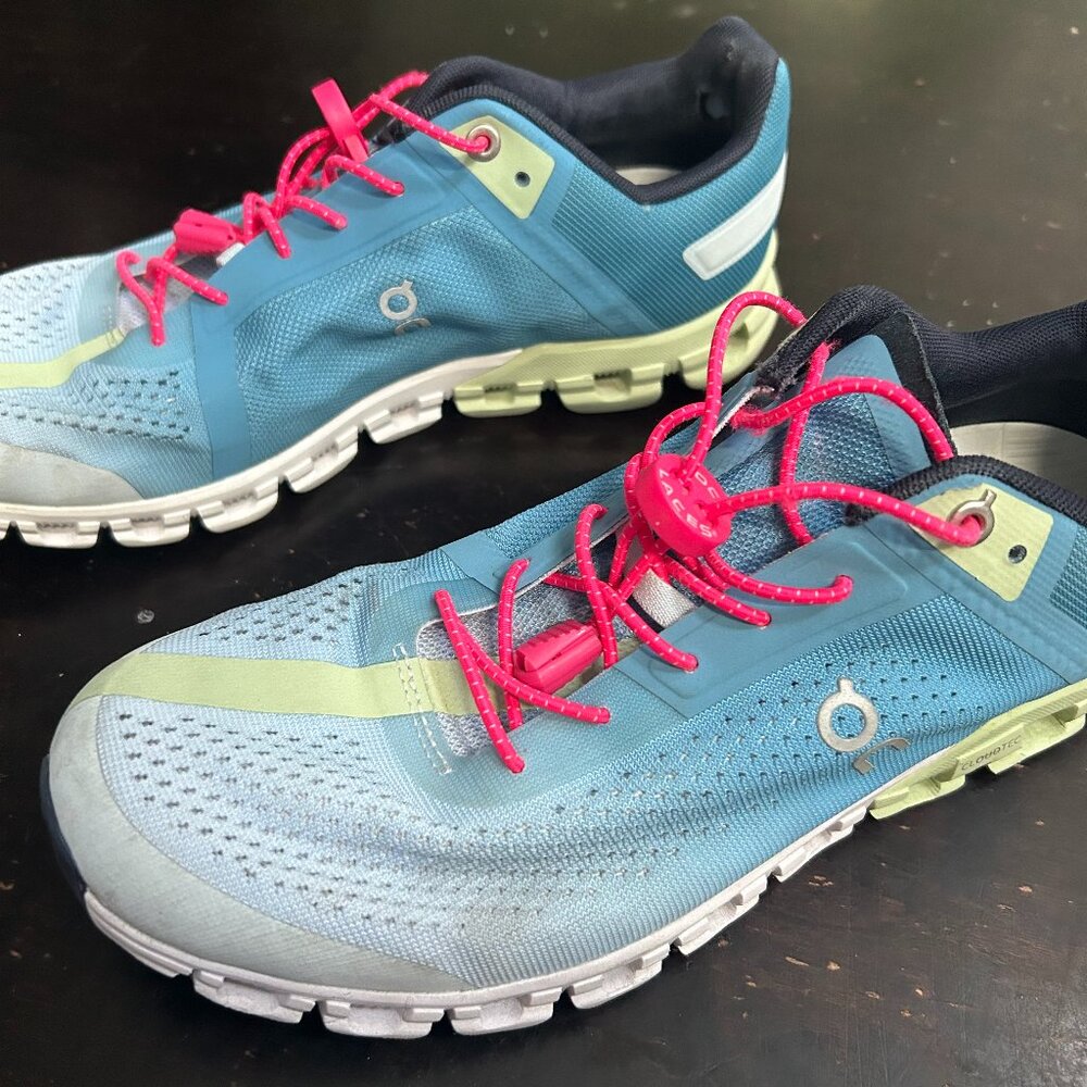 Womens OnRunning cloud swift